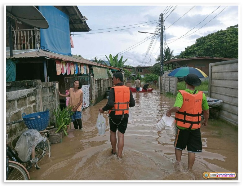 ลงพื้นที่เพื่อให้ความช่วยเหลือประชาชนในเขตเทศบาลตำบลสบปราบที่ประสบภัยน้ำท่วมตั้้งแต่วันที่ 24 กันยายน 2567 ... Image 4