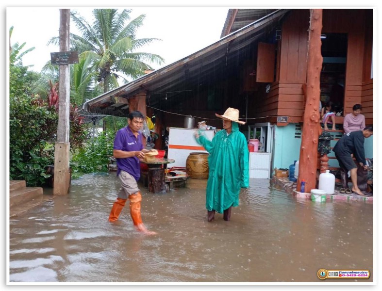 ลงพื้นที่เพื่อให้ความช่วยเหลือประชาชนในเขตเทศบาลตำบลสบปราบที่ประสบภัยน้ำท่วมตั้้งแต่วันที่ 24 กันยายน 2567 ... Image 2