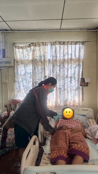 ออกเยี่ยมดูแลผู้สูงอายุที่มีภาวะพึ่งพิงและบุคคลอื่นที่มีภาวะพึ่งพิง ปีงบประมาณ 2568 ... Image 1