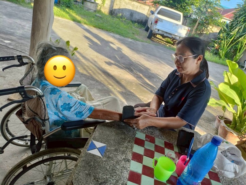 ออกเยี่ยมดูแลผู้สูงอายุที่มีภาวะพึ่งพิงและบุคคลอื่นที่มีภาวะพึ่งพิง ปีงบประมาณ 2568 ... Image 2